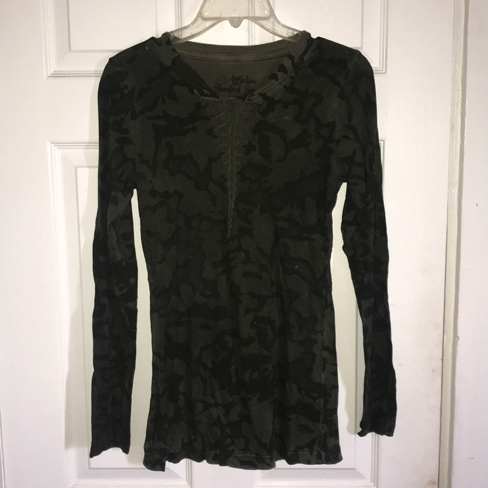 Affliction top